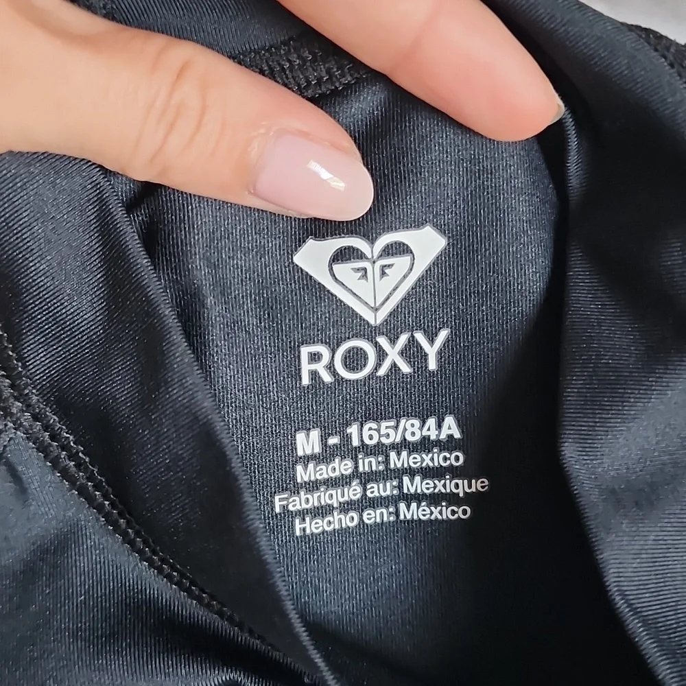 Roxy Rashguard - Picture 3 of 3